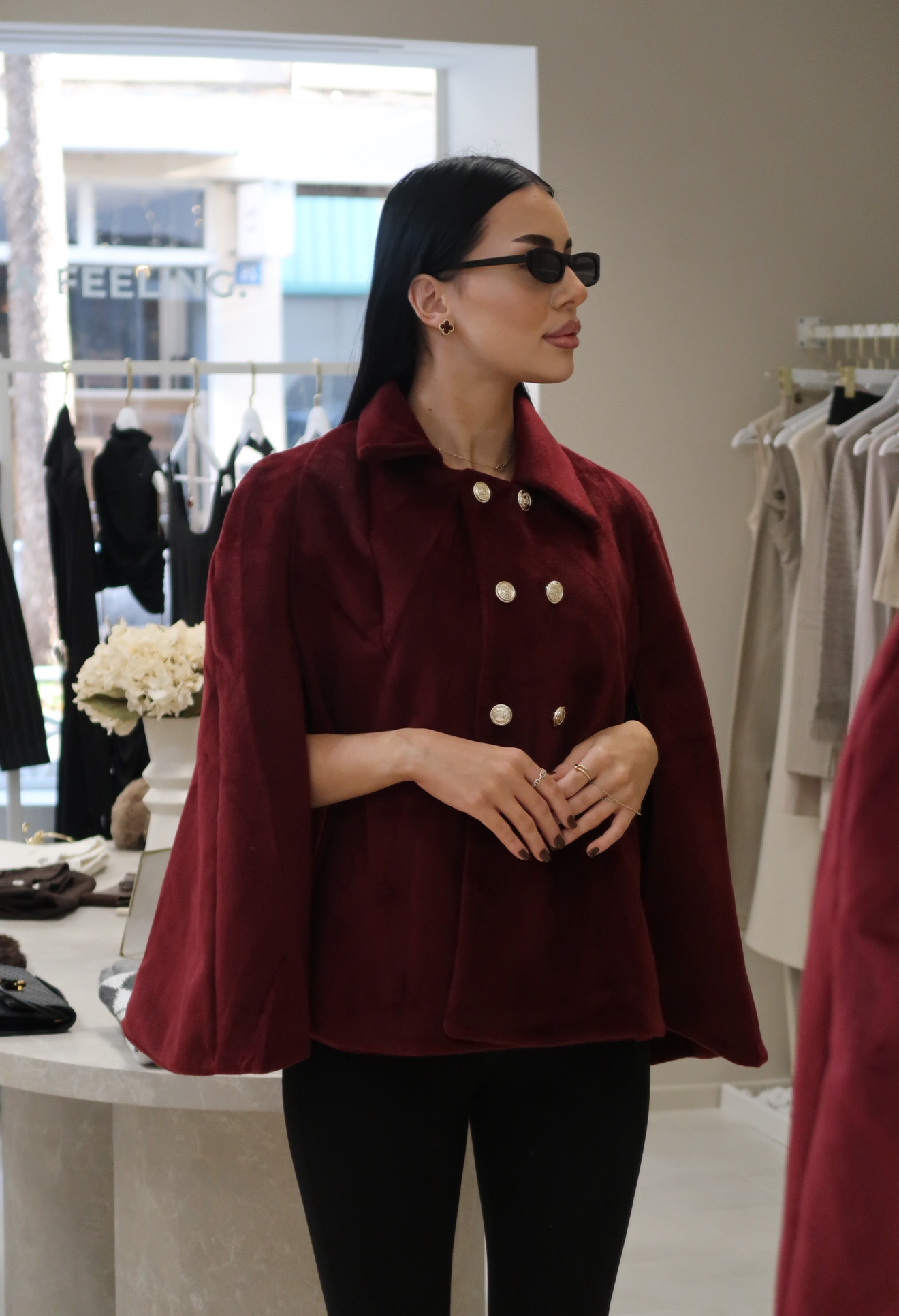 Ivory Mist Cape - Bordeaux