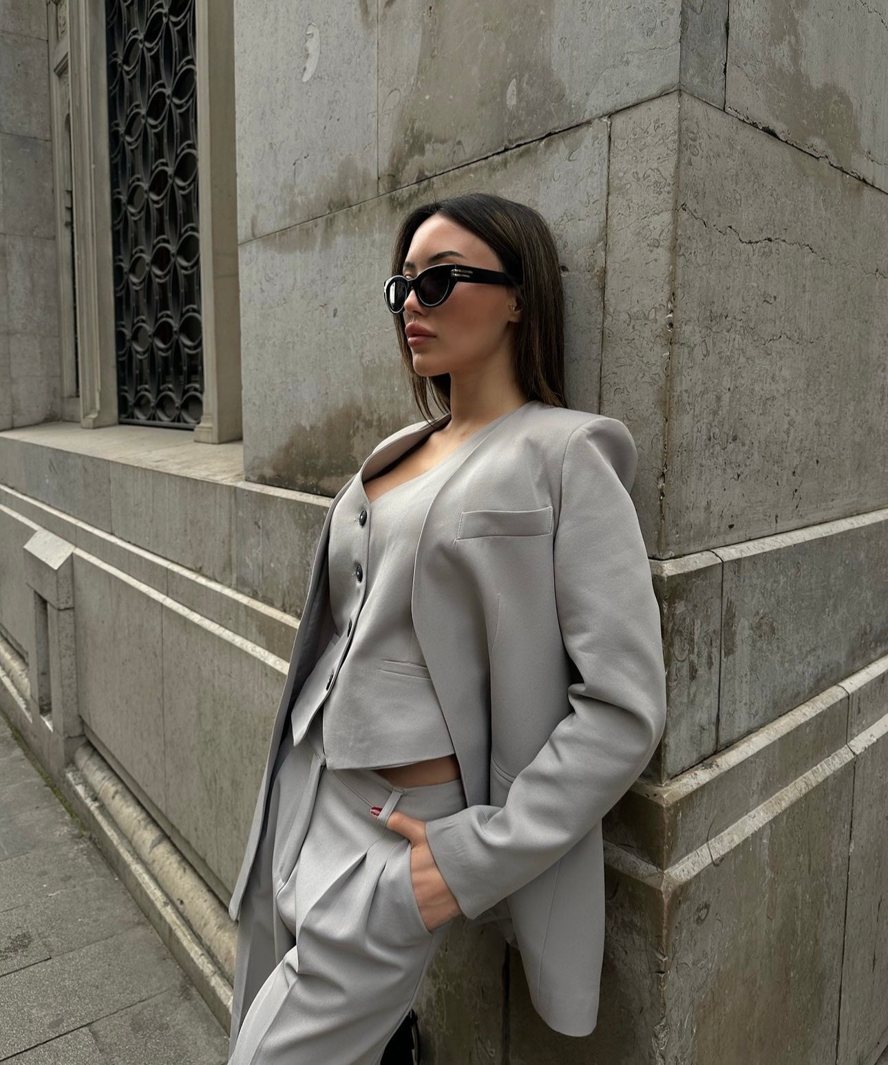 Louvre Set