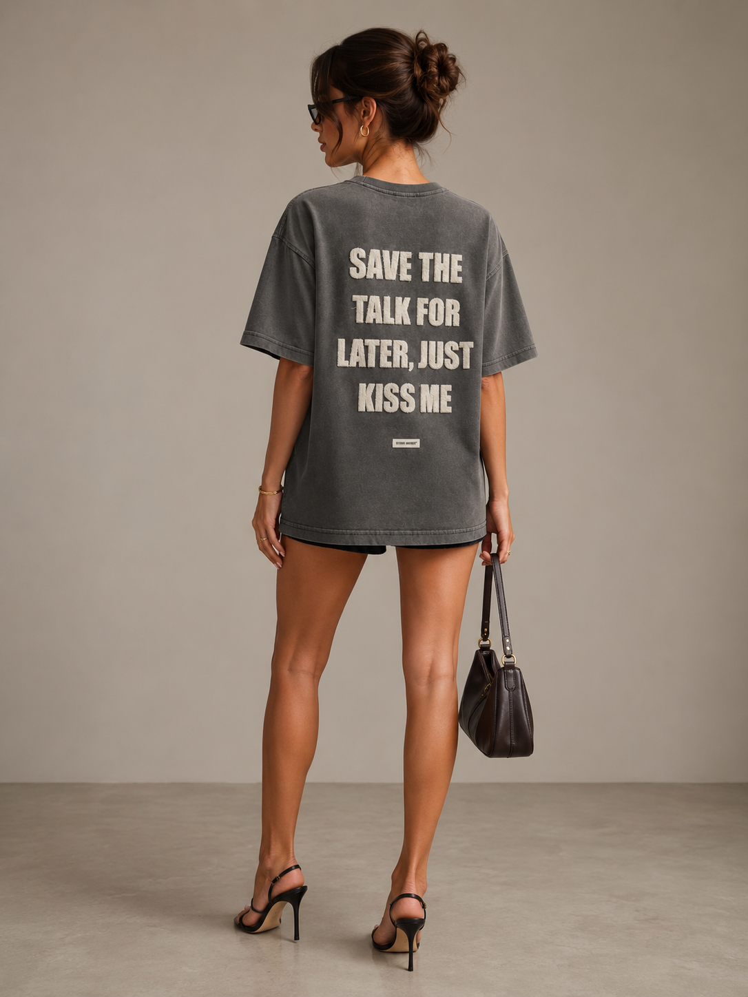 Oversized Unisex T-Shirt - Just Kiss me - Grey