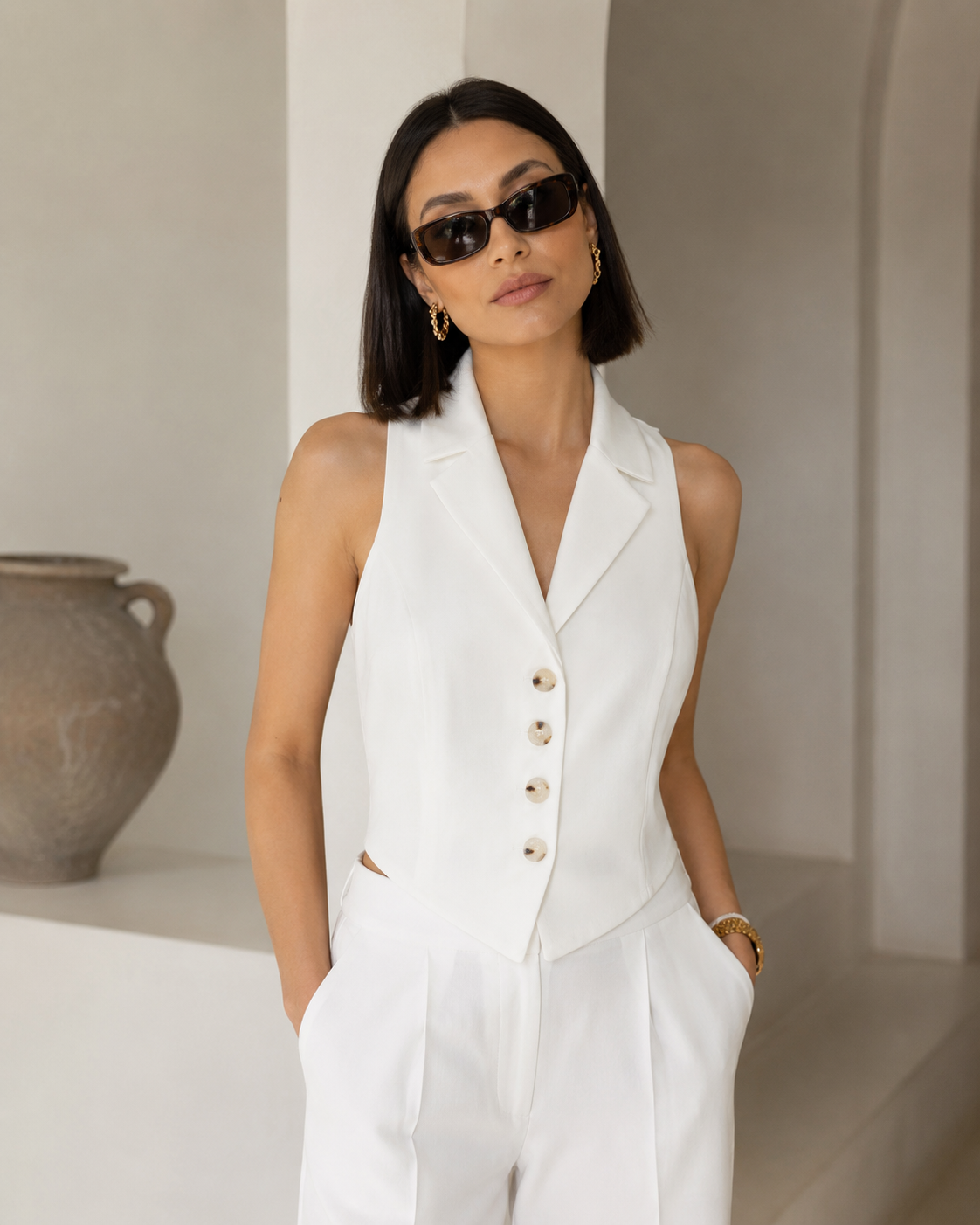 White vest-1