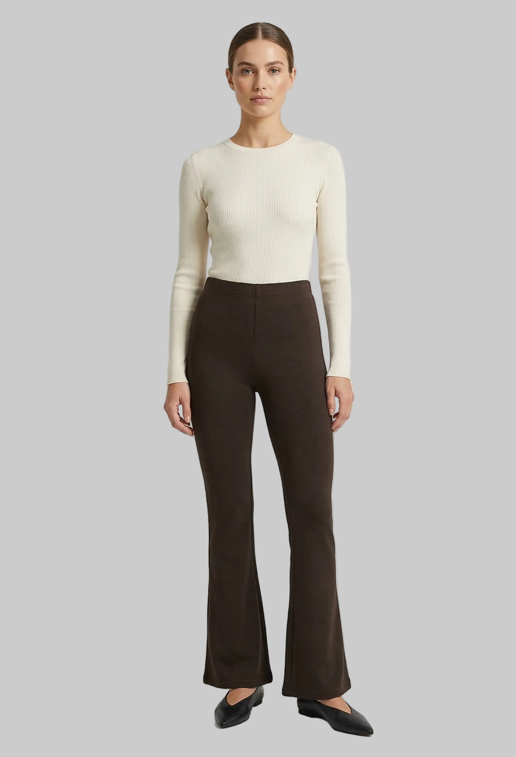 Mira Flared Leggings – Brown