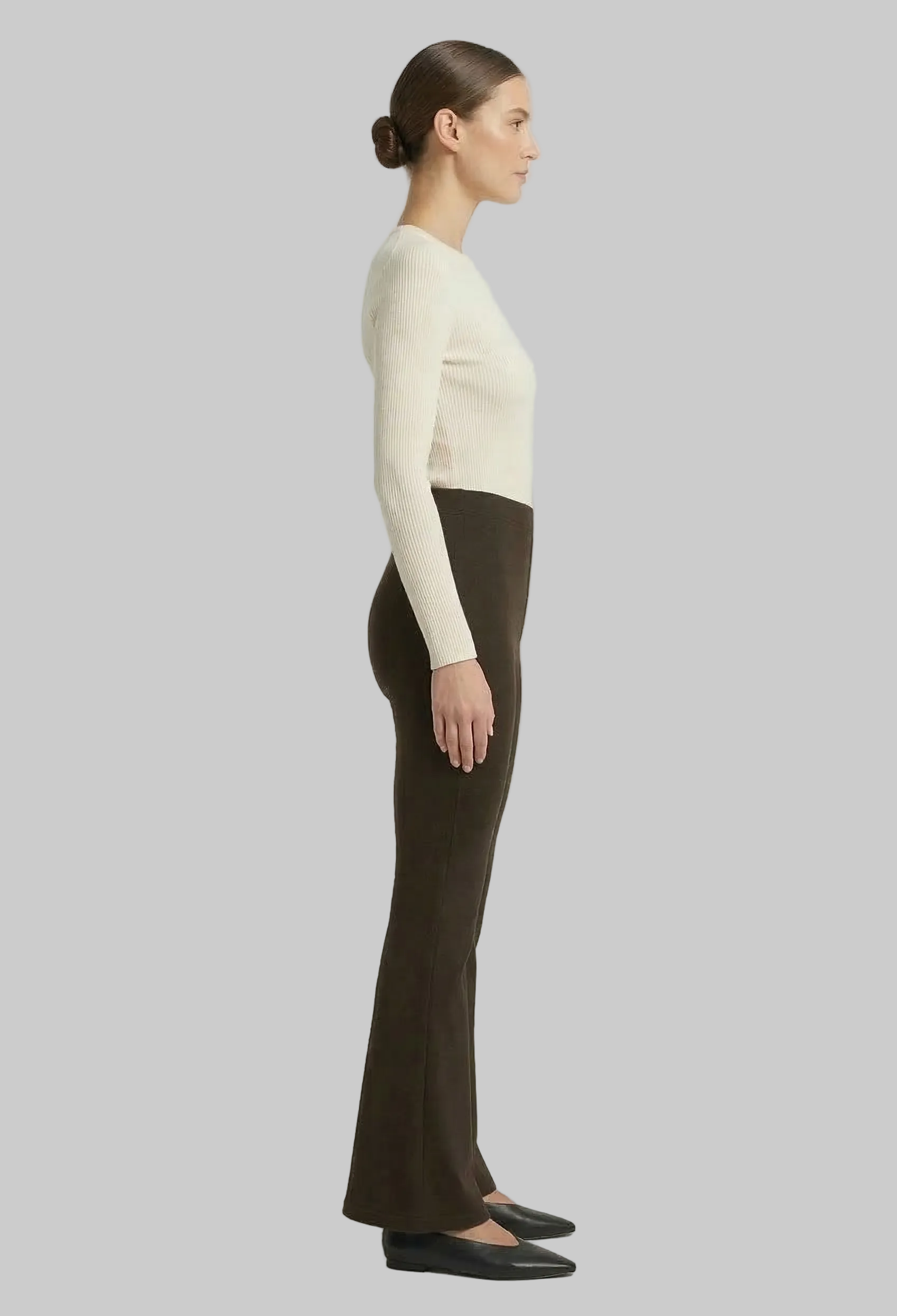 Mira Flared Leggings – Brown