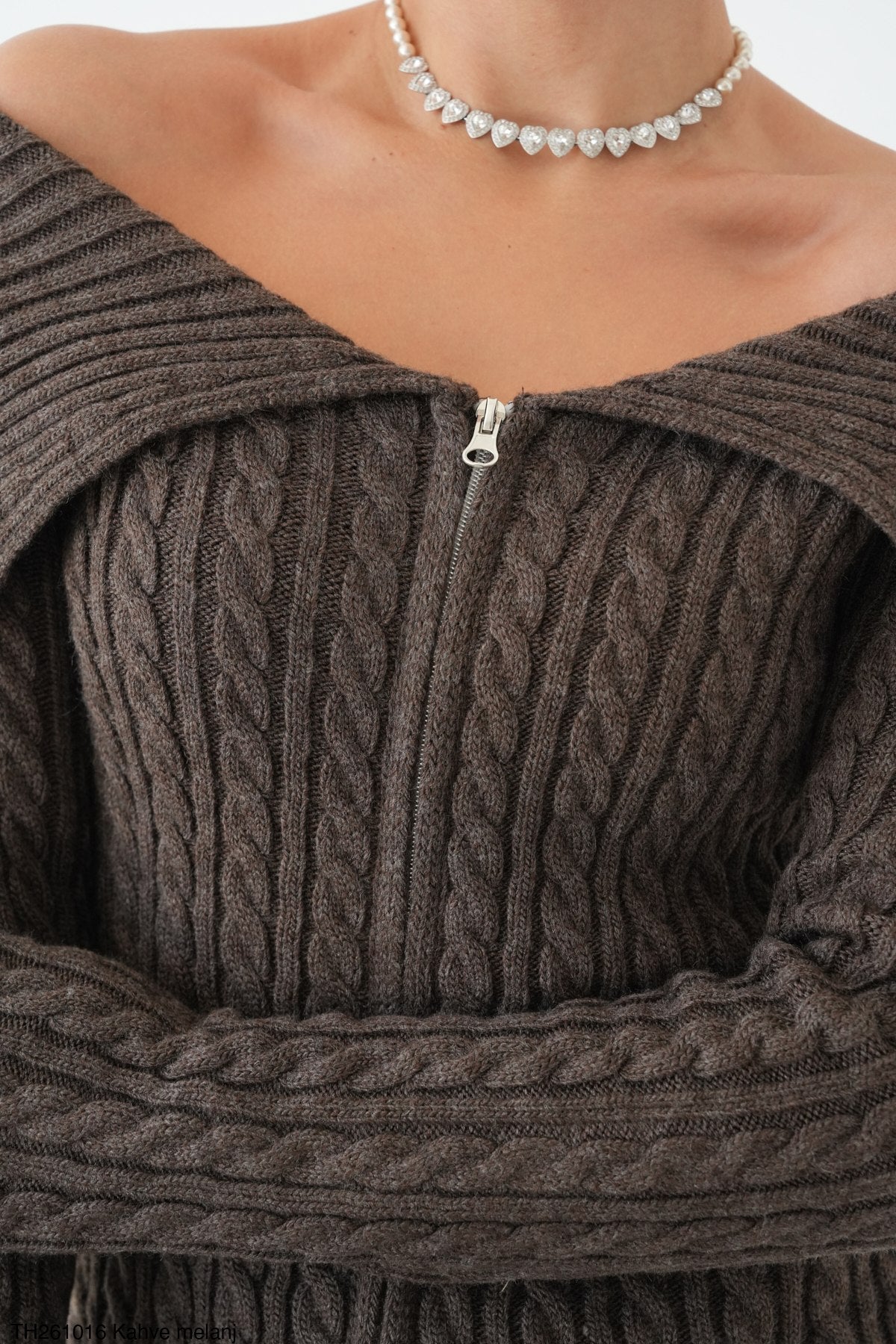Amely Cable-Knit Zip Sweater – Mocha Brown-5