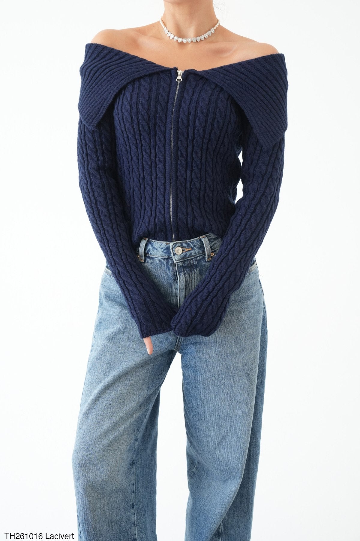 Amely Cable-Knit Zip Sweater –  Navy-3