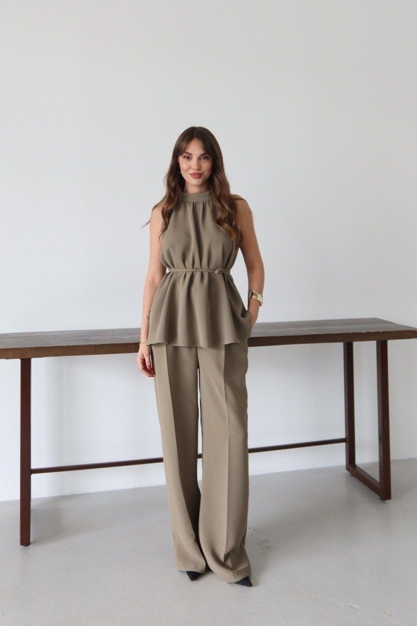 Mely Two-Piece Set – Taupe